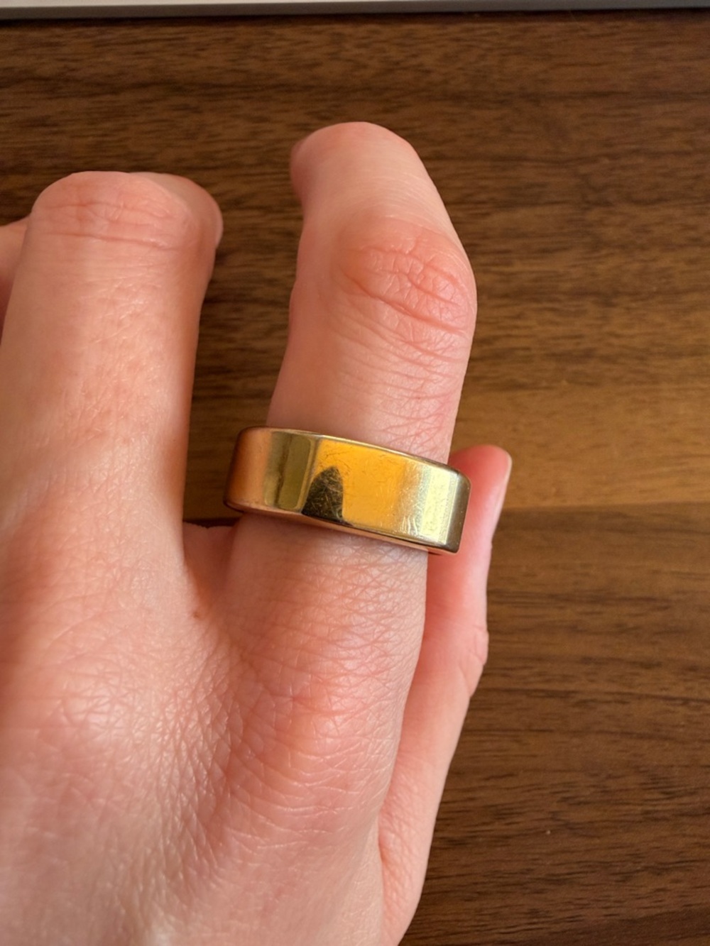 Oura Ring Gen3 Heritage - Gold - Size 8, gently worn works perfect. - Picture 7 of 7